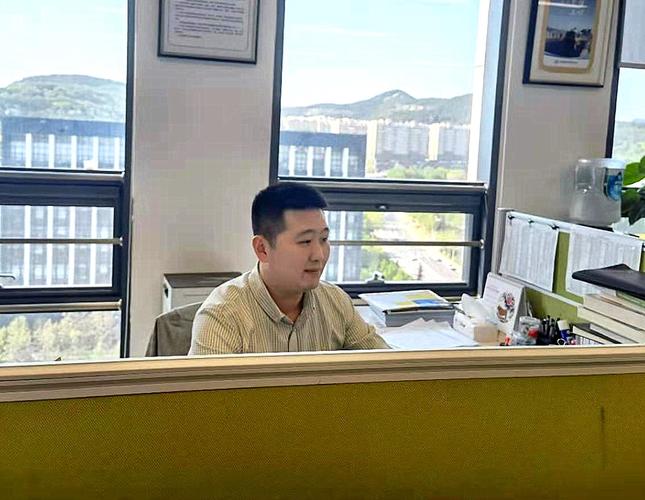 服务开发集团工程管理部职员